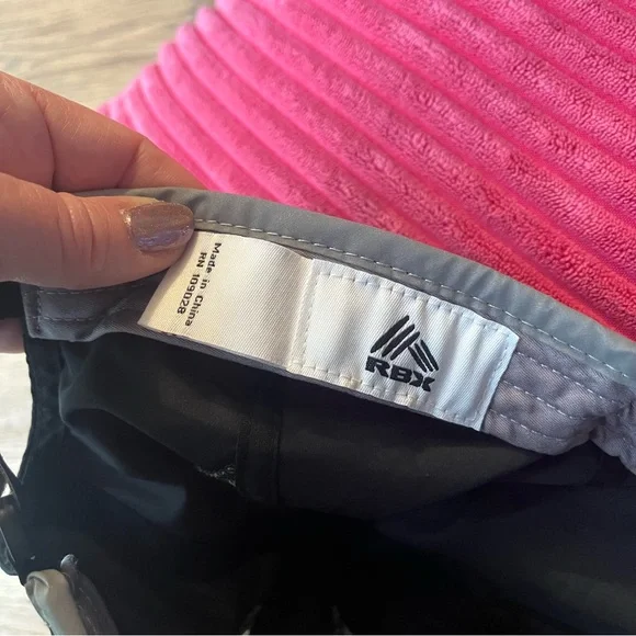 3 Baseball Caps in Black, Gray & White - Picture 9 of 11